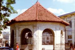 Philippines - Cebu City - Building containing cross planted by Fernando Magellan in 1521