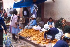 Peru - Cuzco - Railway market