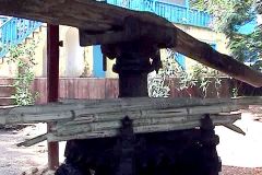 Cuba - Valle de los Ingenios - Sucar cane squeezer