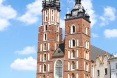 Poland - Krakow - Rynek Square - St. Mary's Basilica