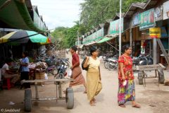 Myanmar - Bagan - Nyaung-U - Mani Sithu Market