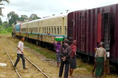 Myanmar - Kalaw-Shwenyaung Train - Aungban
