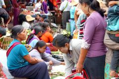 Myanmar - Nyaungshwe market