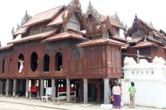 Myanmar - Nyaungshwe - Shwe Yuanghwe Kyaung