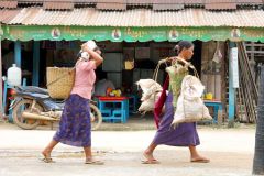 Myanmar - Nyaungshwe market