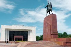 Kyrgyzstan - Bishkek - Ala-Too Square - State Historical Museum - Independence monument