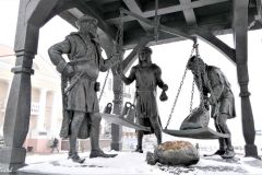 Belarus - Minsk - Vierchni Horad - City Scales Sculpture