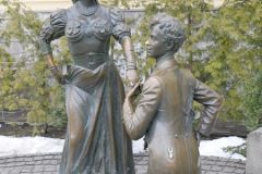 Ukraine - Kiev - Monument Pronya Prokofyevna and Golokhvastov