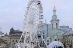 Ukraine - Kiev - Ferris wheel - Church of St. Catherine