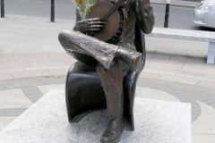 Ireland - Dublin - Luke Kelly statue