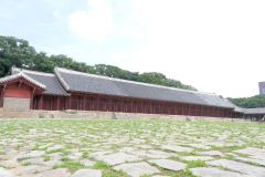 ROK - Seoul - Jongmyo Shrine - Jeongjeon