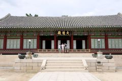 ROK - Seoul - Changdeokgung Palace Complex - Daejojeon Hall (Queen's residence)