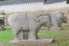 ROK - Seoul - Seonjeongneung (Seolleung) Royal Tombs - Queen Jeonghyoen's Tomb