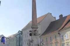 Slovenia - Ljubljana - Robbov vodnjak statue