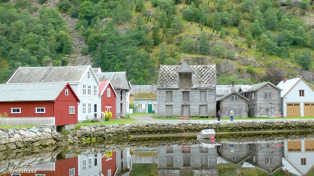 Western Norway Road Trip (2) Lærdalsøyri