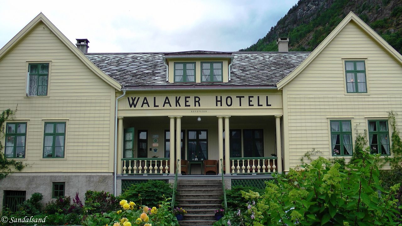 Sogn og Fjordane - Luster - Solvorn - Walaker hotell