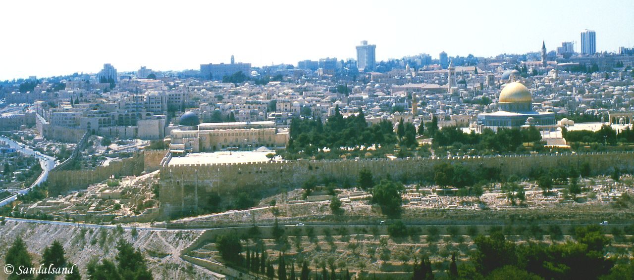 Israel / Palestine - Jerusalem Old Town - View from the Mount of Olives towards the Al-Aqsa Mosque and Dome of the Rock on the Temple Mount