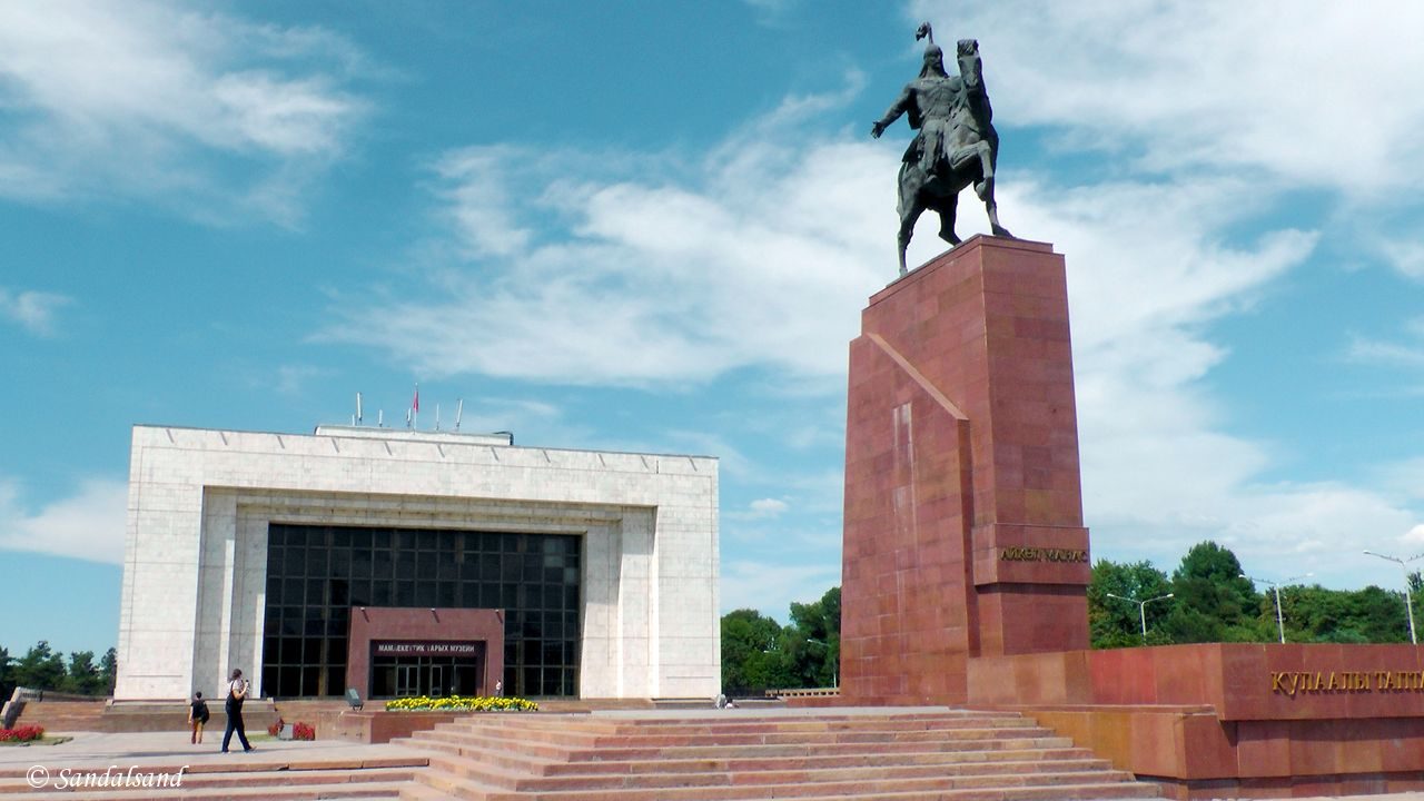 Kyrgyzstan - Bishkek - Ala-Too Square - State Historical Museum - Independence monument