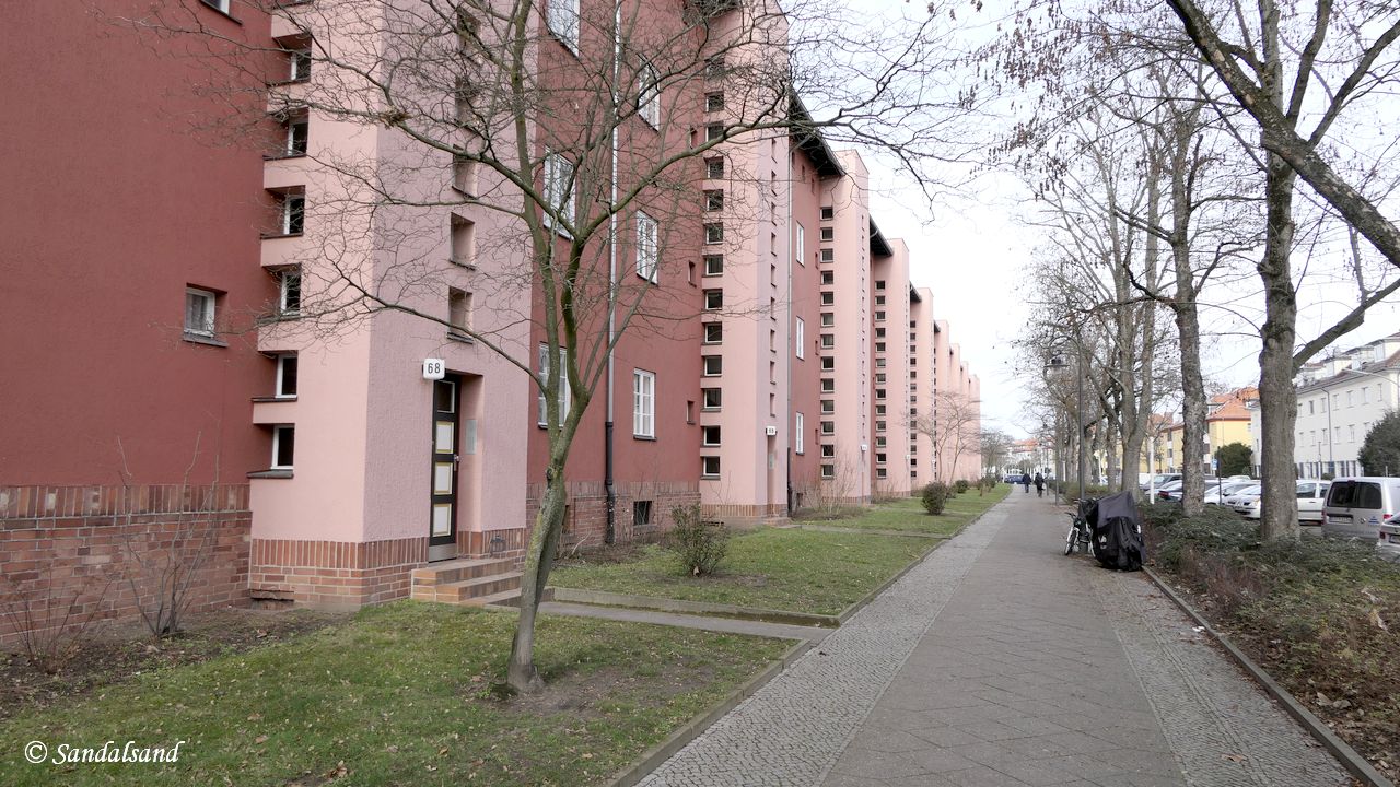 Germany - Berlin - Grossiedlung Britz - Fritz-Reuter-Allee